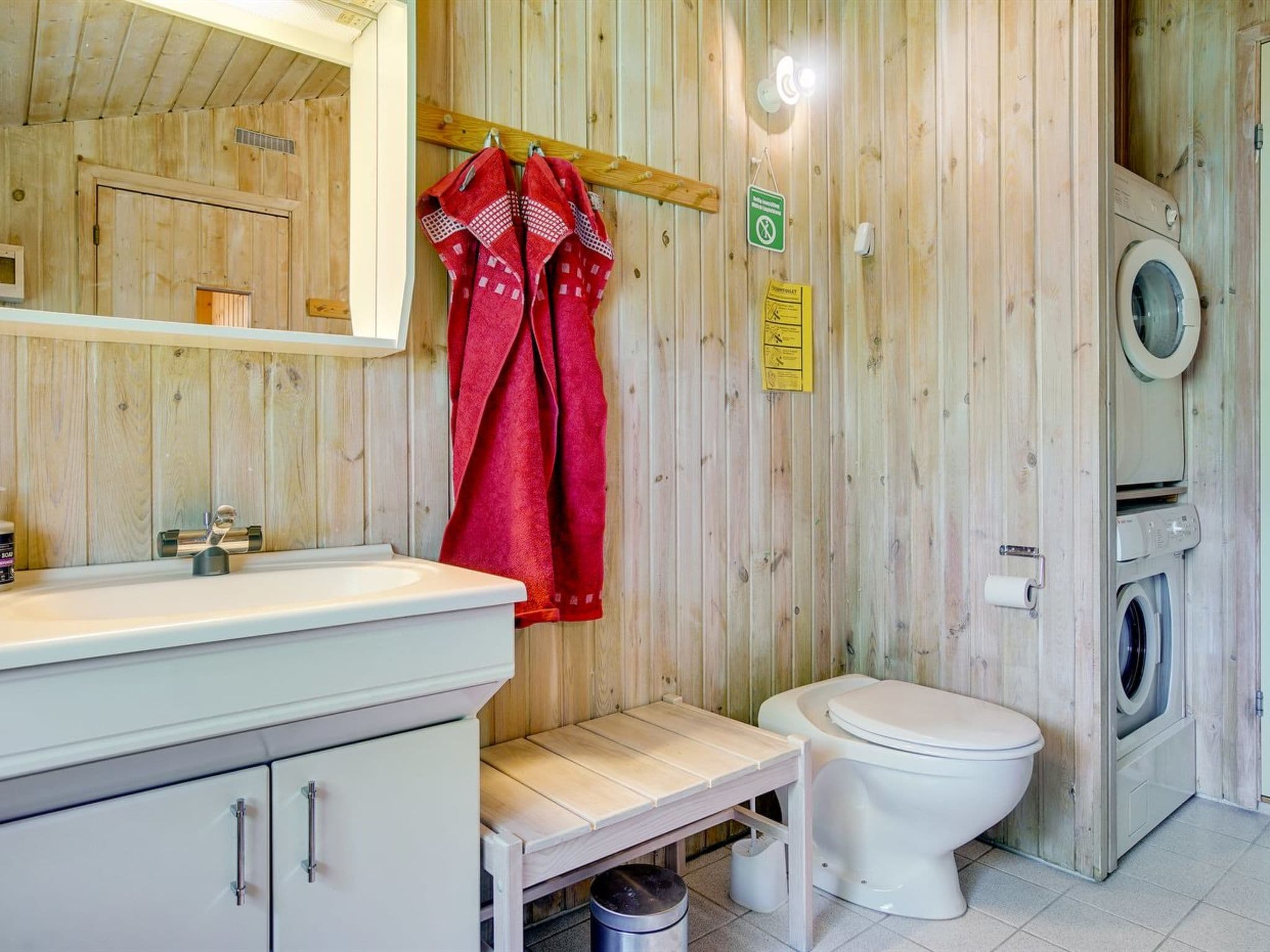 Bathroom / Wellness