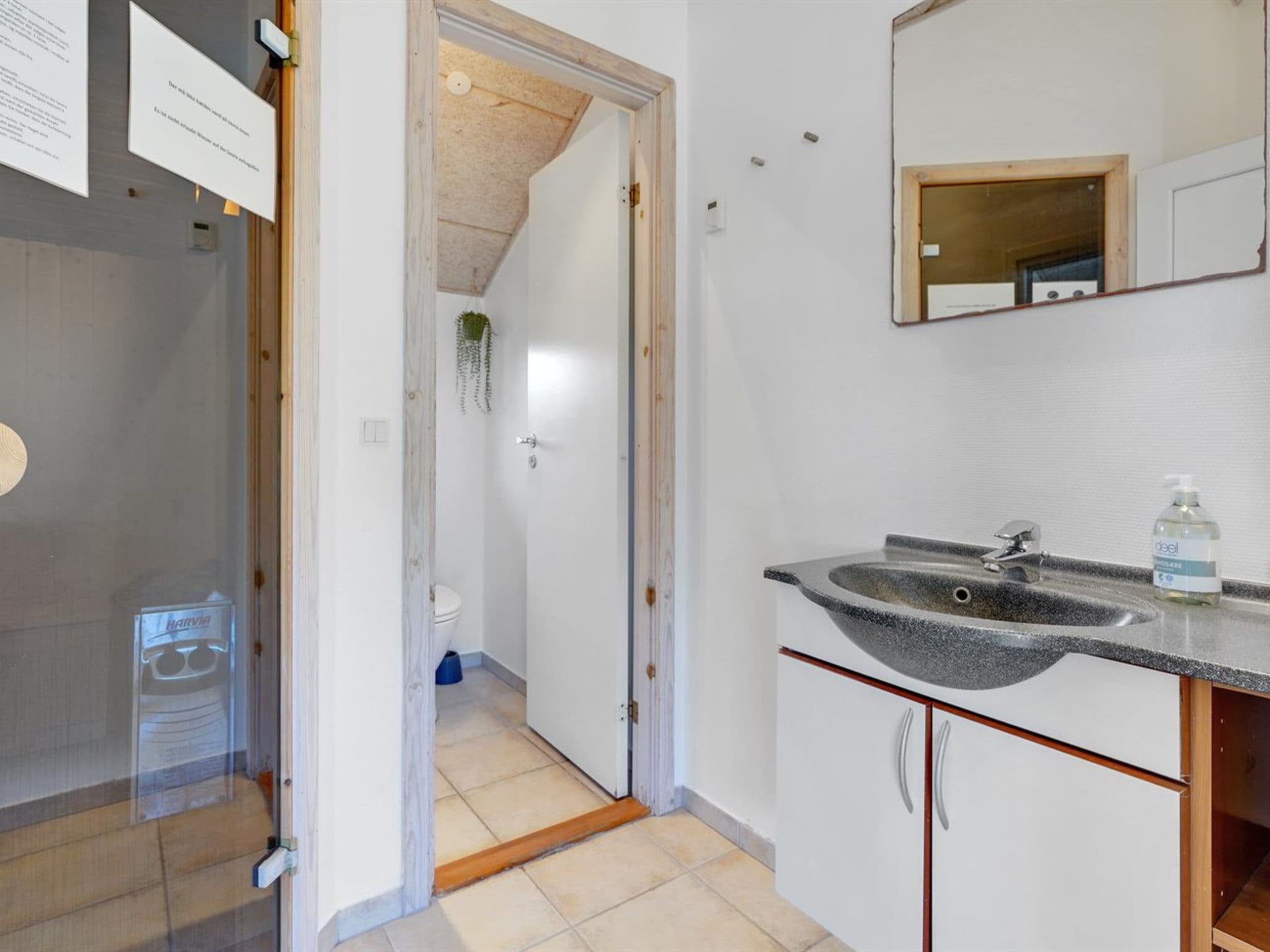Bathroom / Wellness