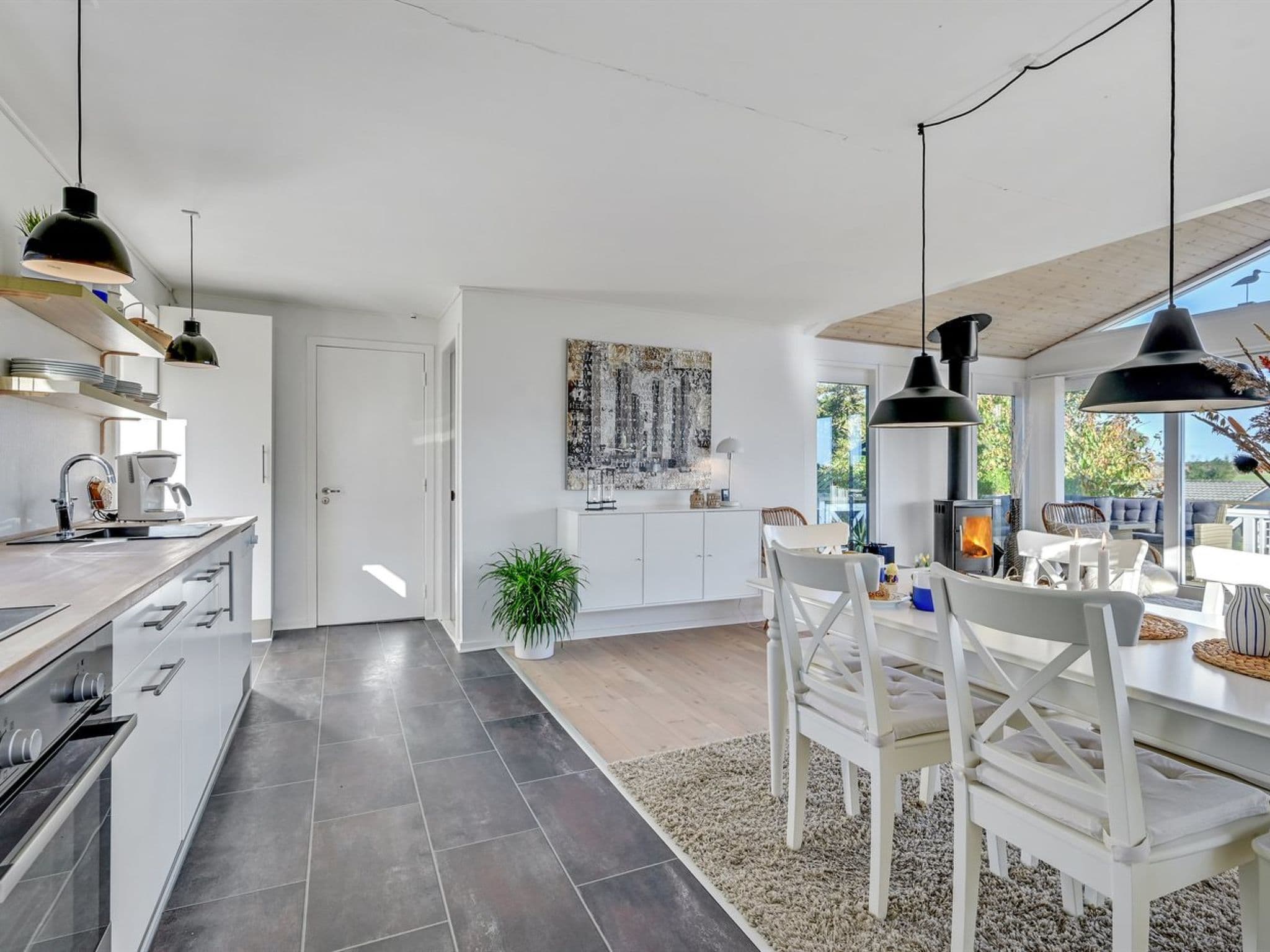 Kitchen / Dining Room