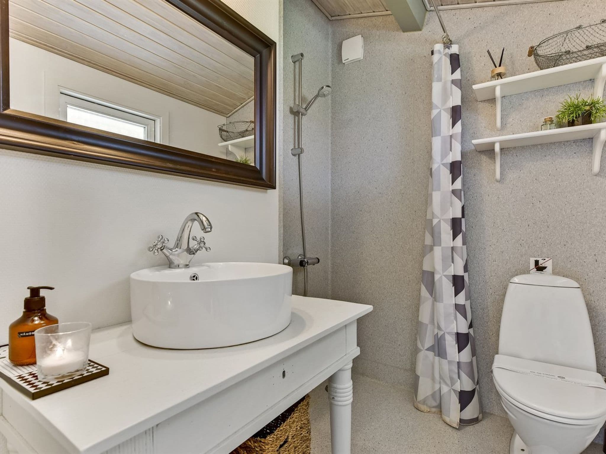 Bathroom / Wellness