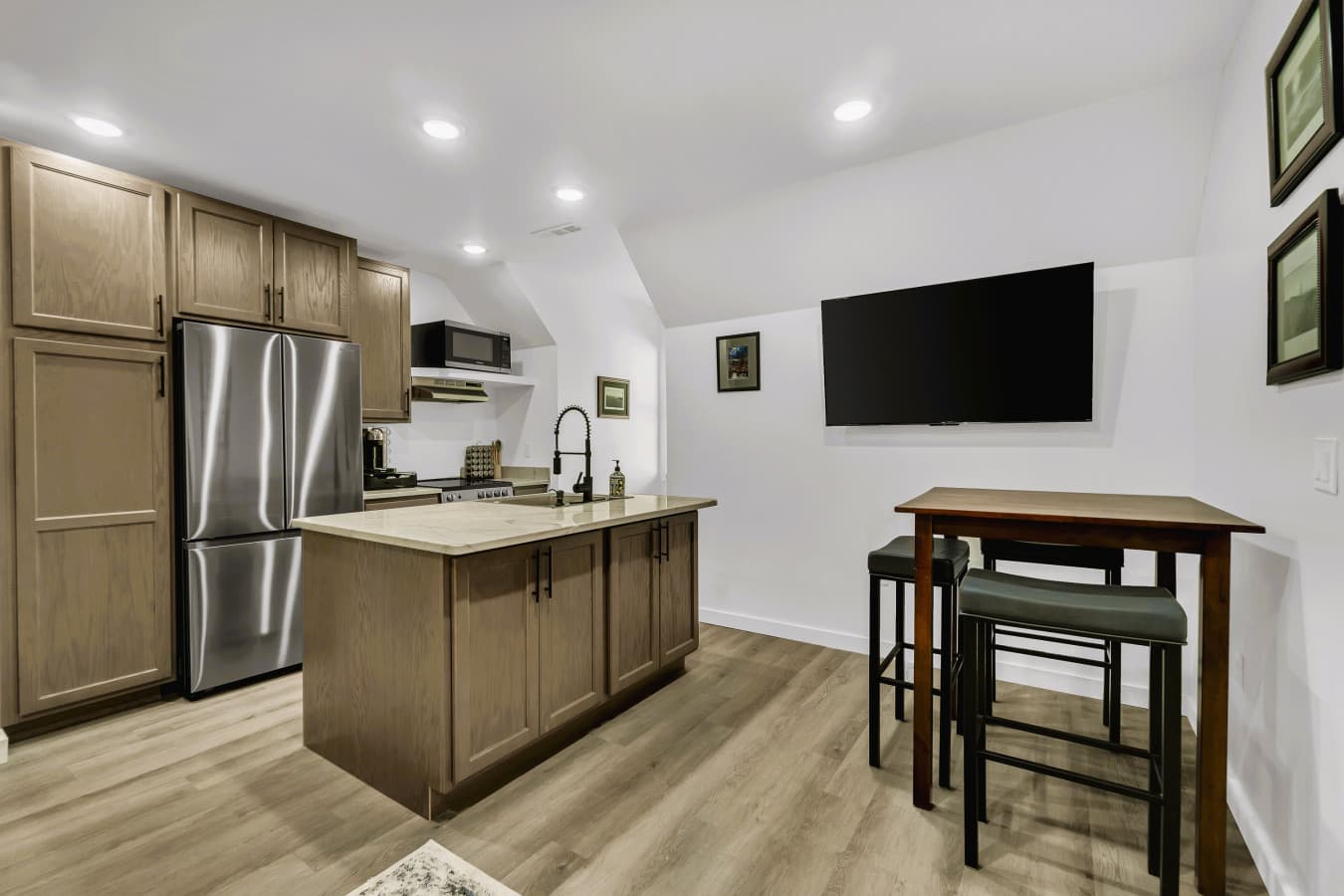 15-SV_574 County Rd 240-00792.jpg