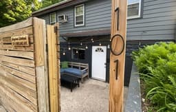 2 Bedroom w/ Private Patio Near Avera & Downtown