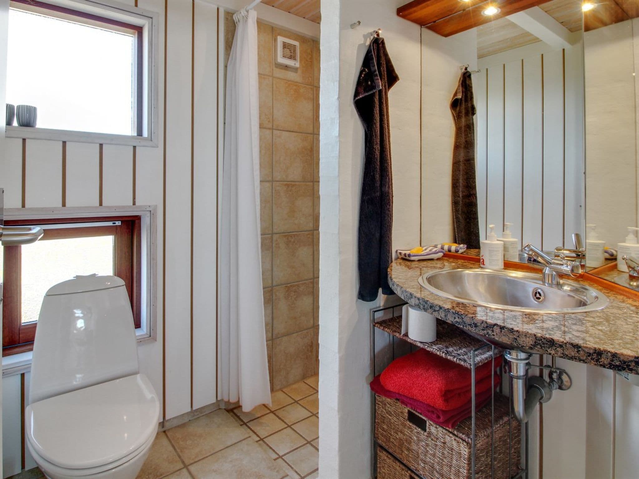 Bathroom / Wellness