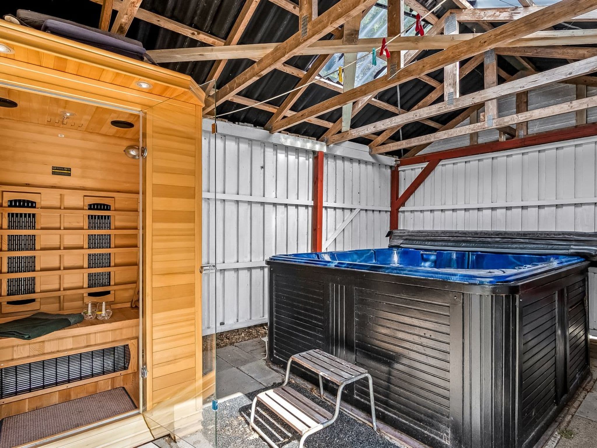 Bathroom / Wellness