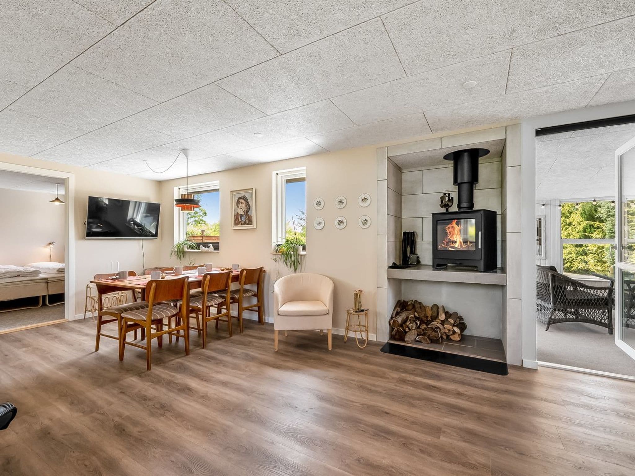 Kitchen / Dining Room