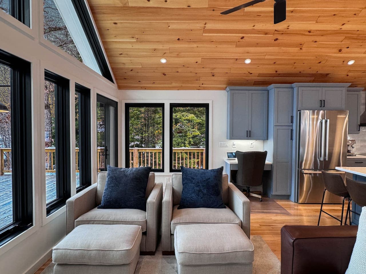 Super comfy chairs you sink into