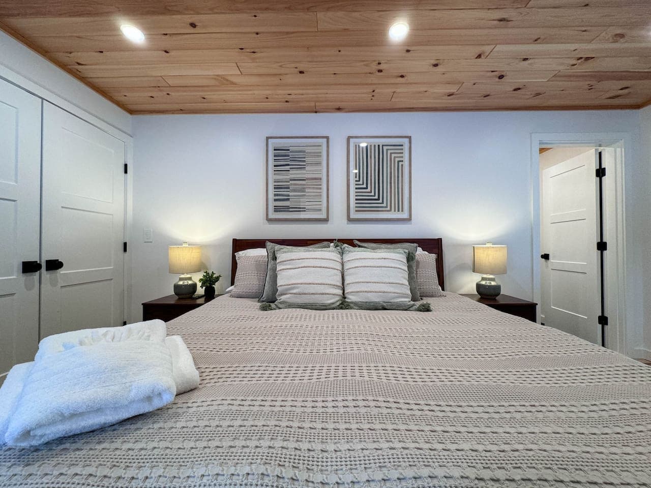 Quality linens, pillows and towels for everyone
