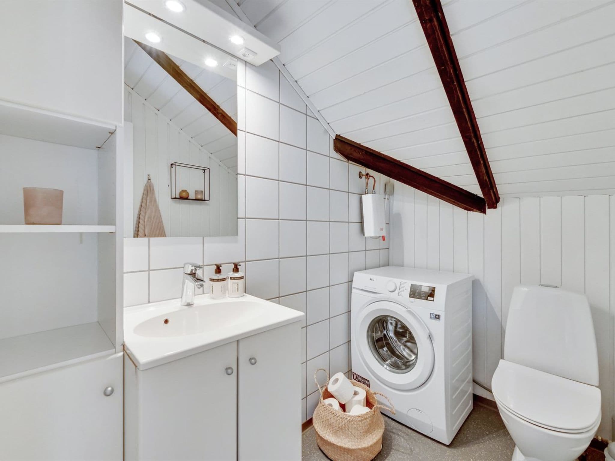 Bathroom / Wellness
