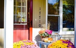 "Chic Retreat" Home Office & Gym by Roxy Rentals