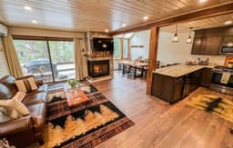 Luxury Attitash Mountainside Home, Rivers + Mtns!