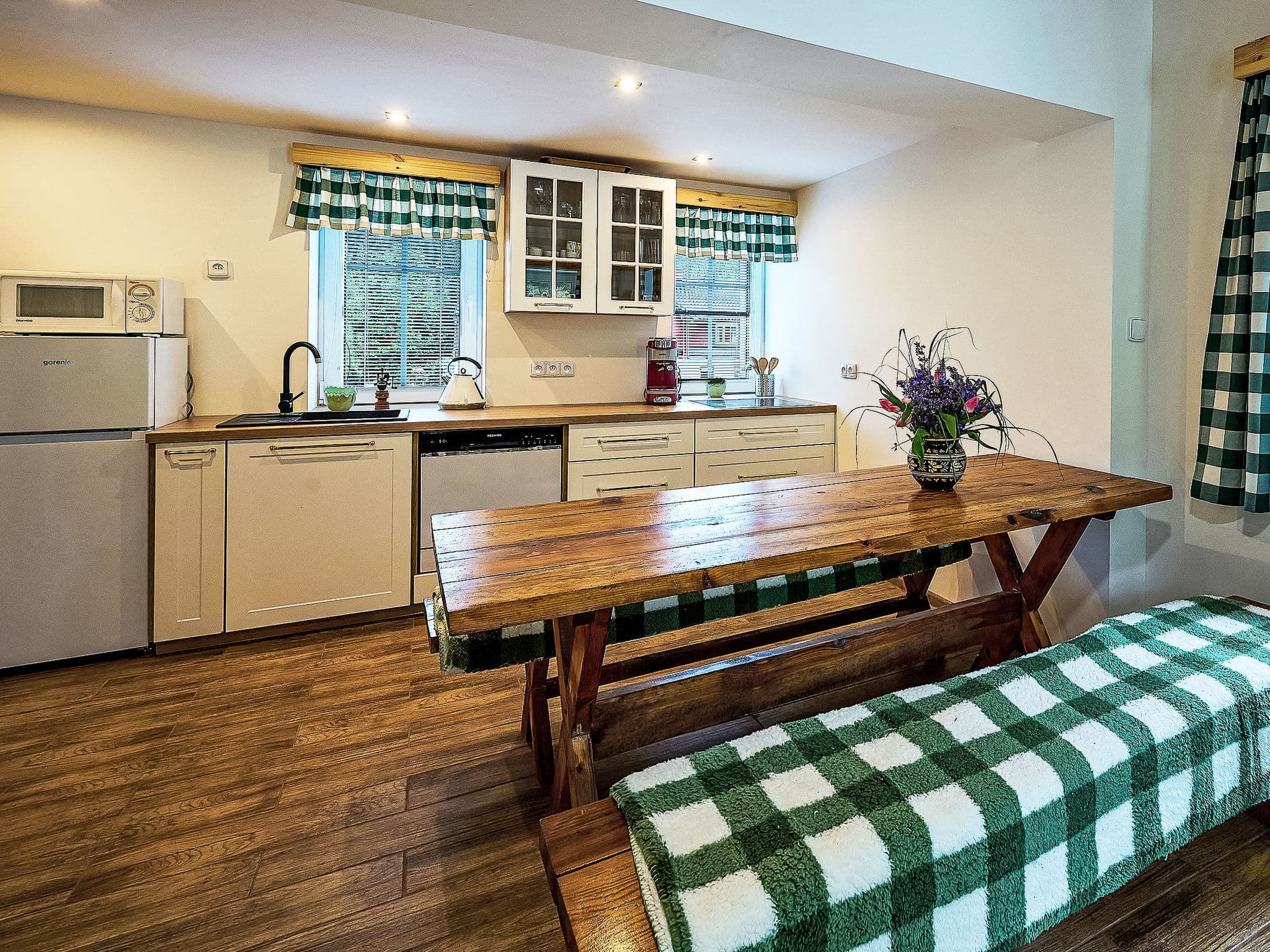 Kitchen / Dining Room