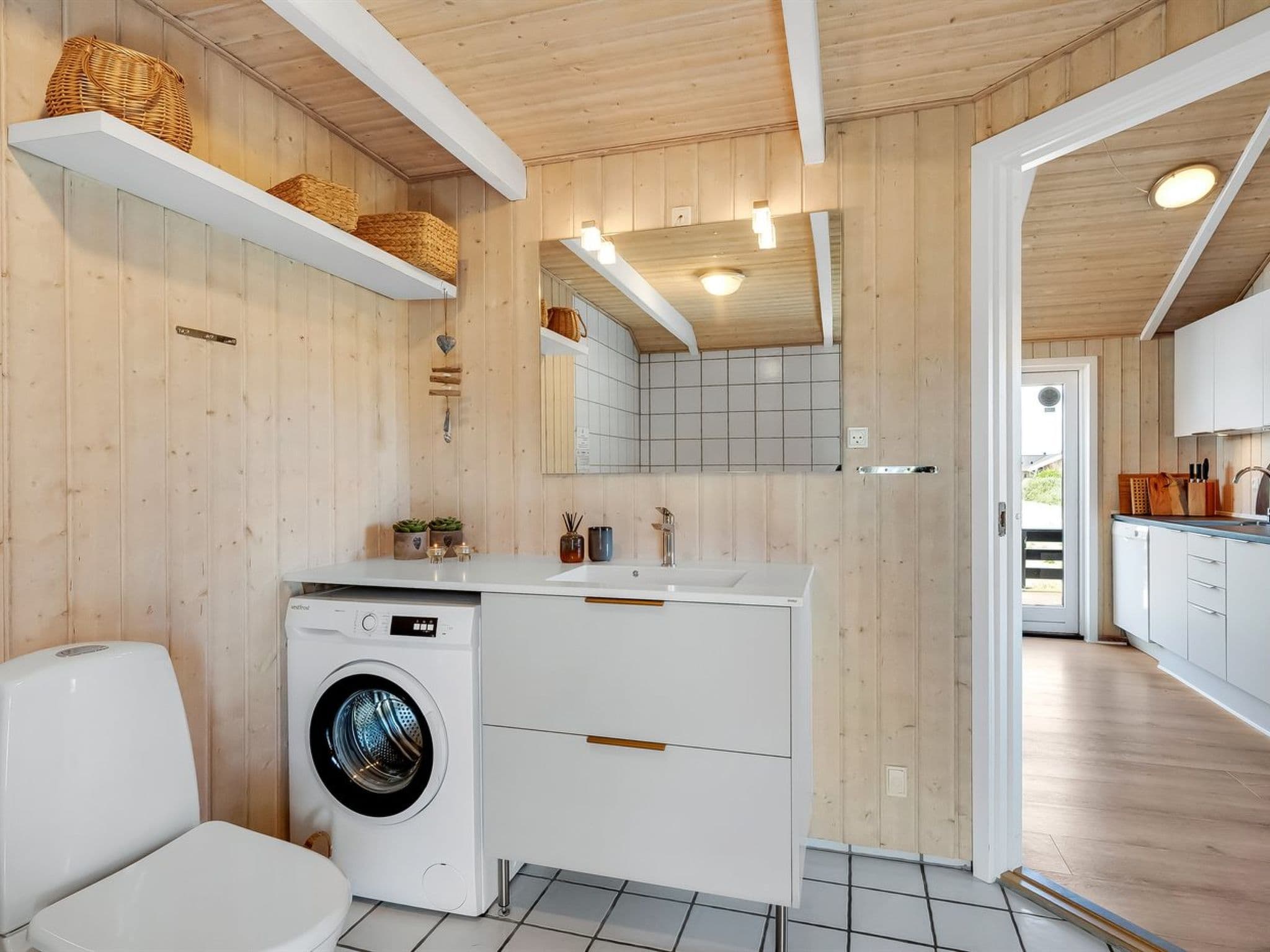 Bathroom / Wellness