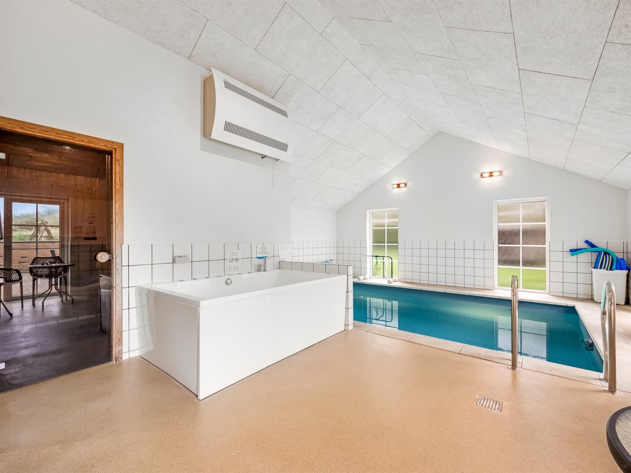 Bathroom / Wellness