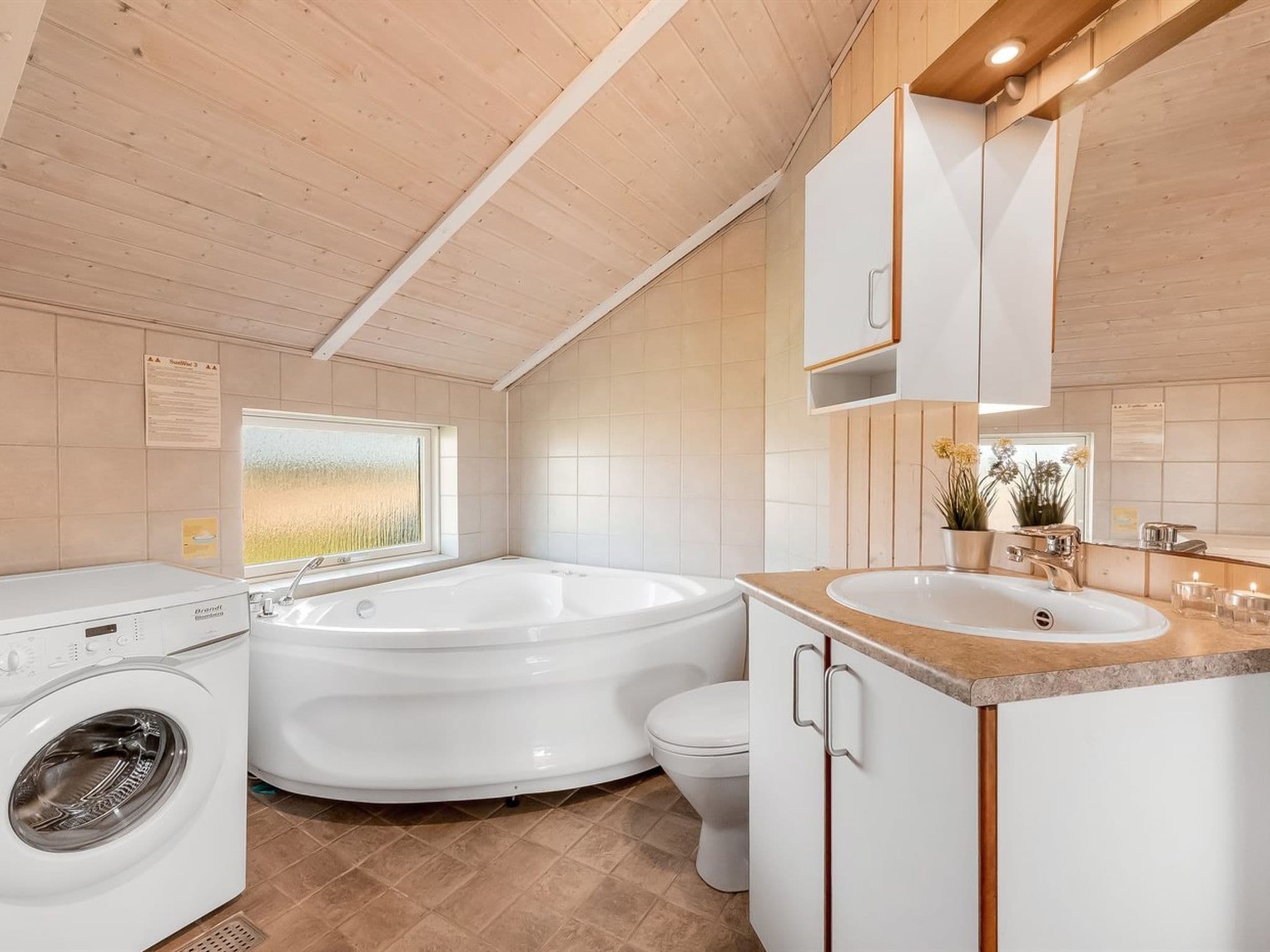 Bathroom / Wellness