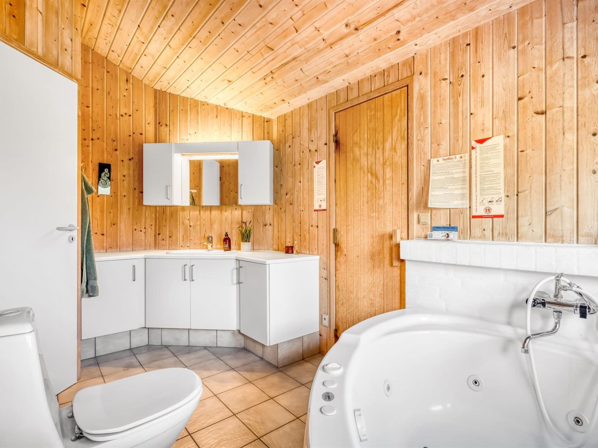 Bathroom / Wellness