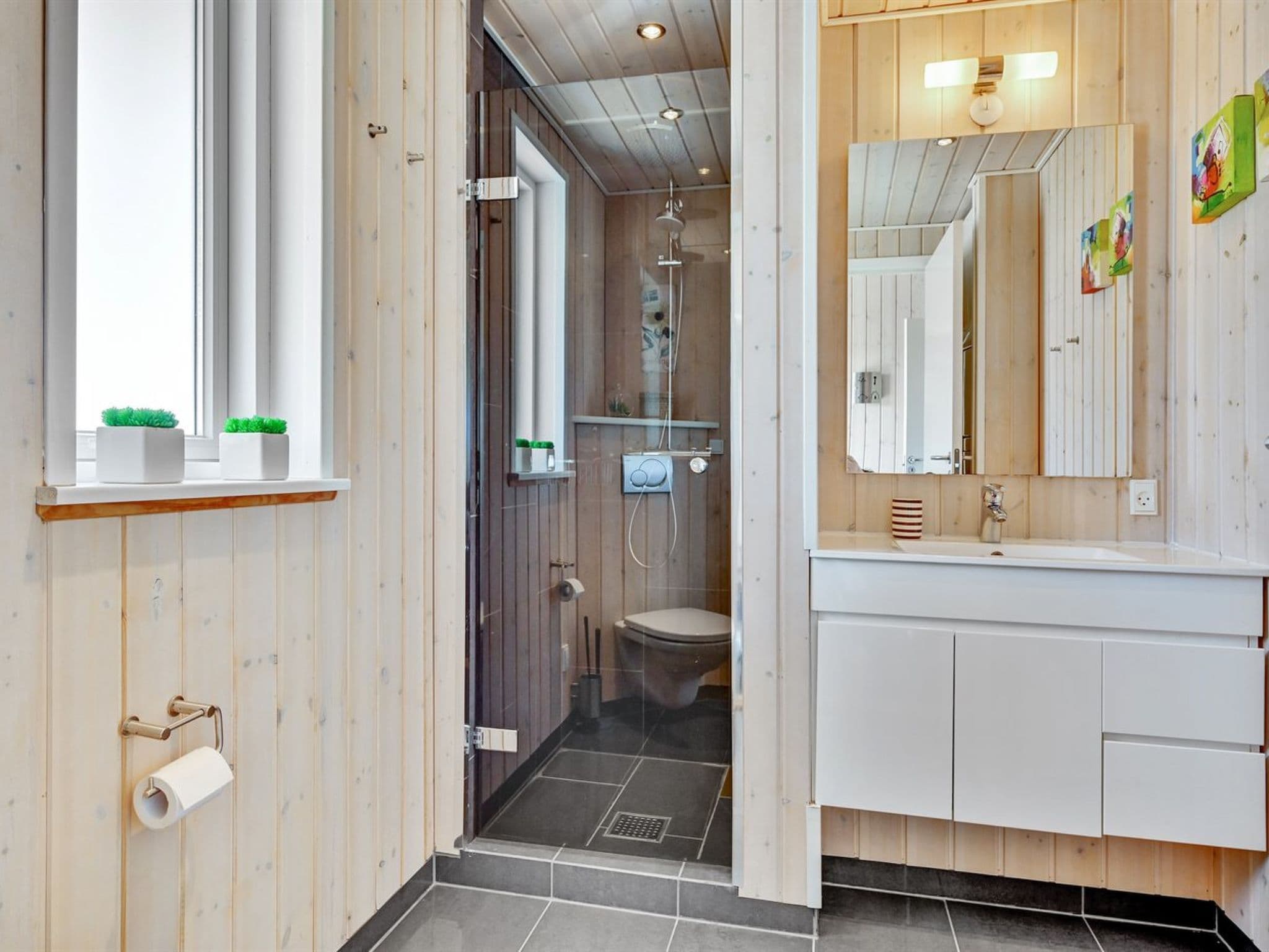 Bathroom / Wellness