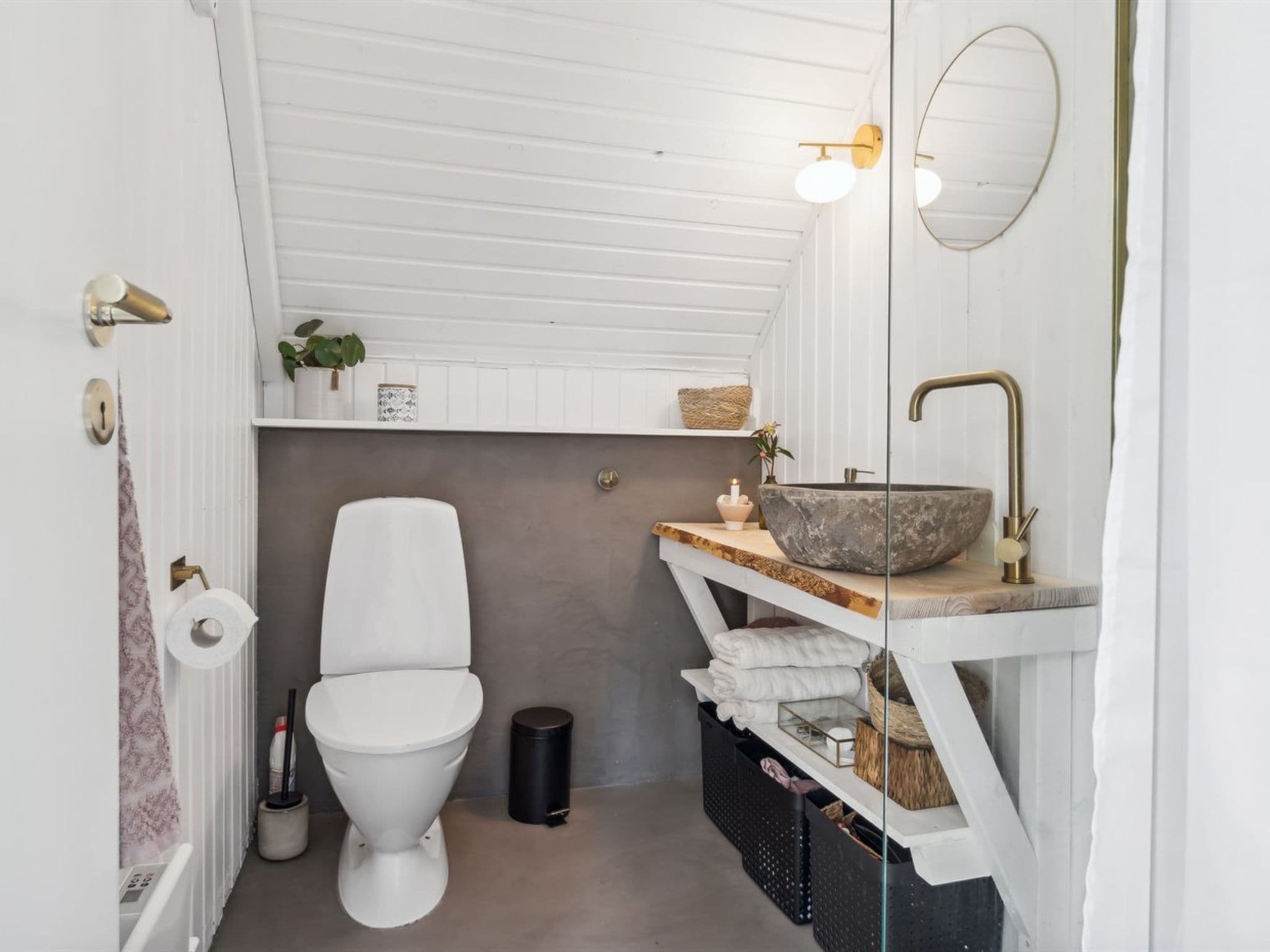 Bathroom / Wellness