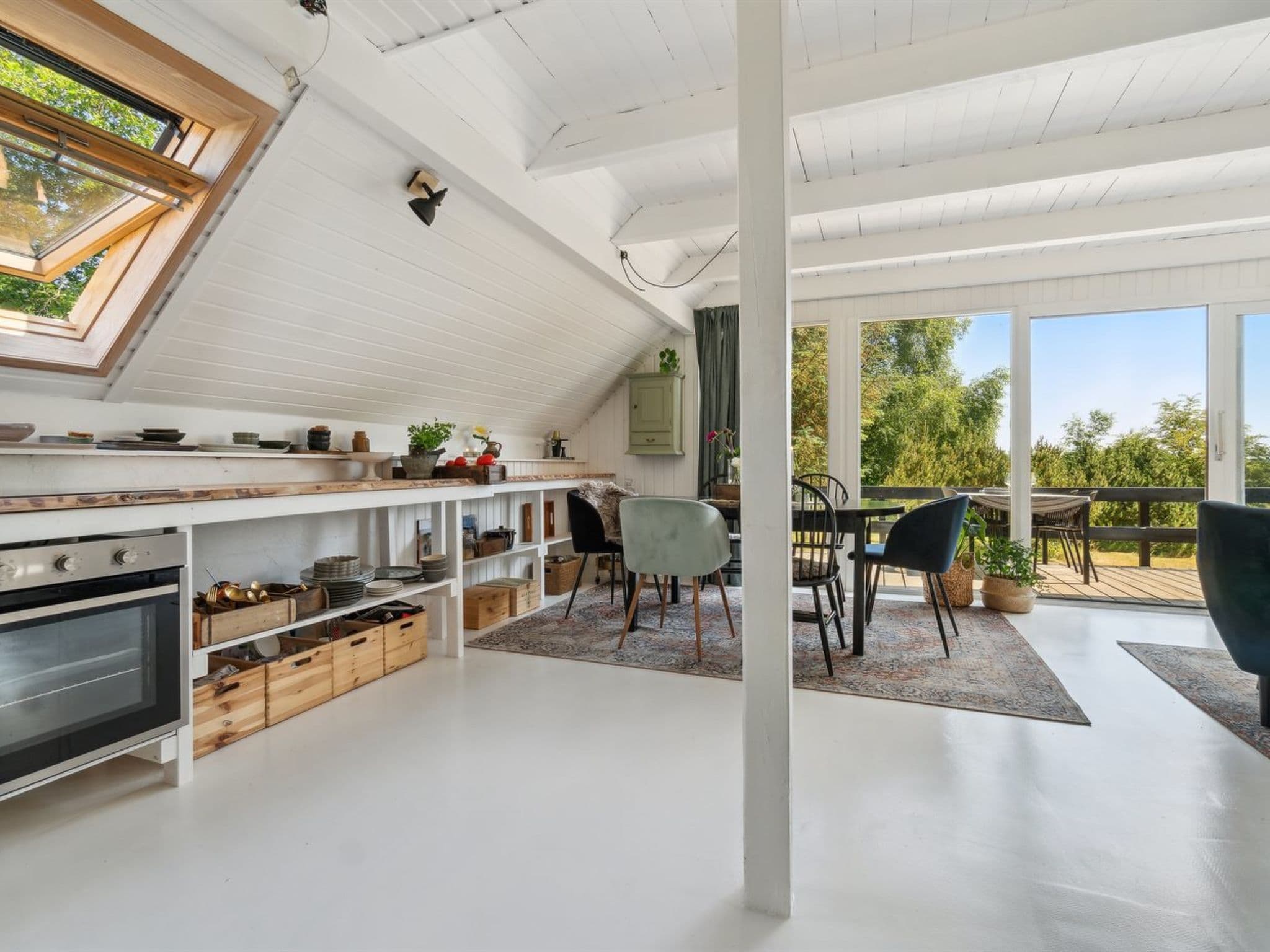 Kitchen / Dining Room