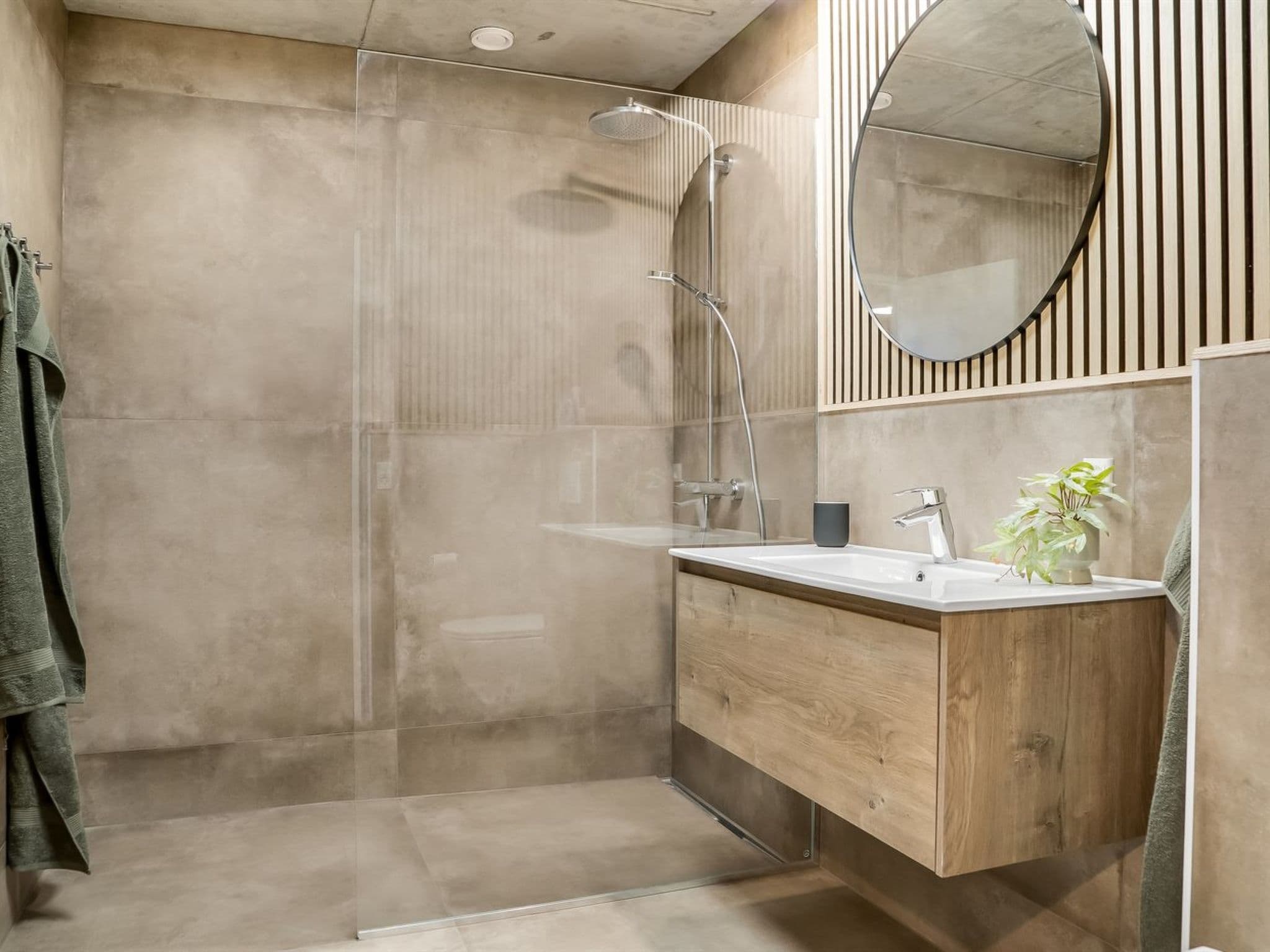Bathroom / Wellness