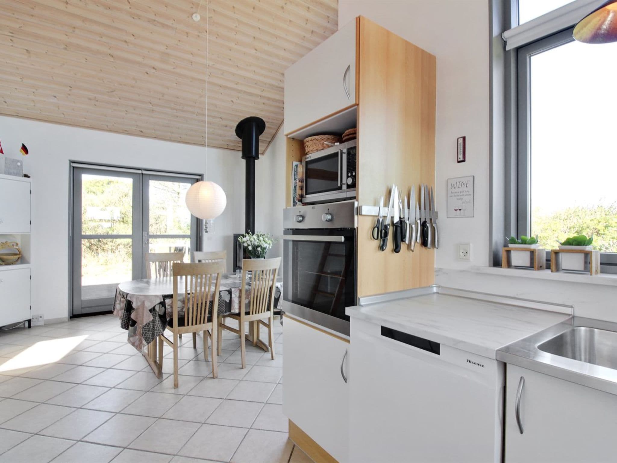 Kitchen / Dining Room