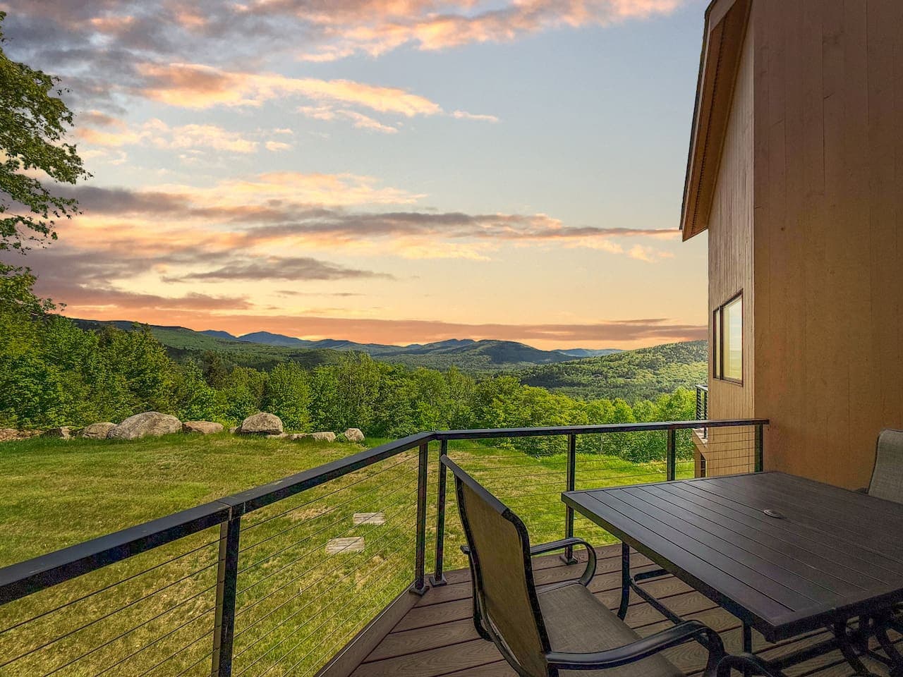 Vista Ridge | Mountain Escape, Majestic Views + AC