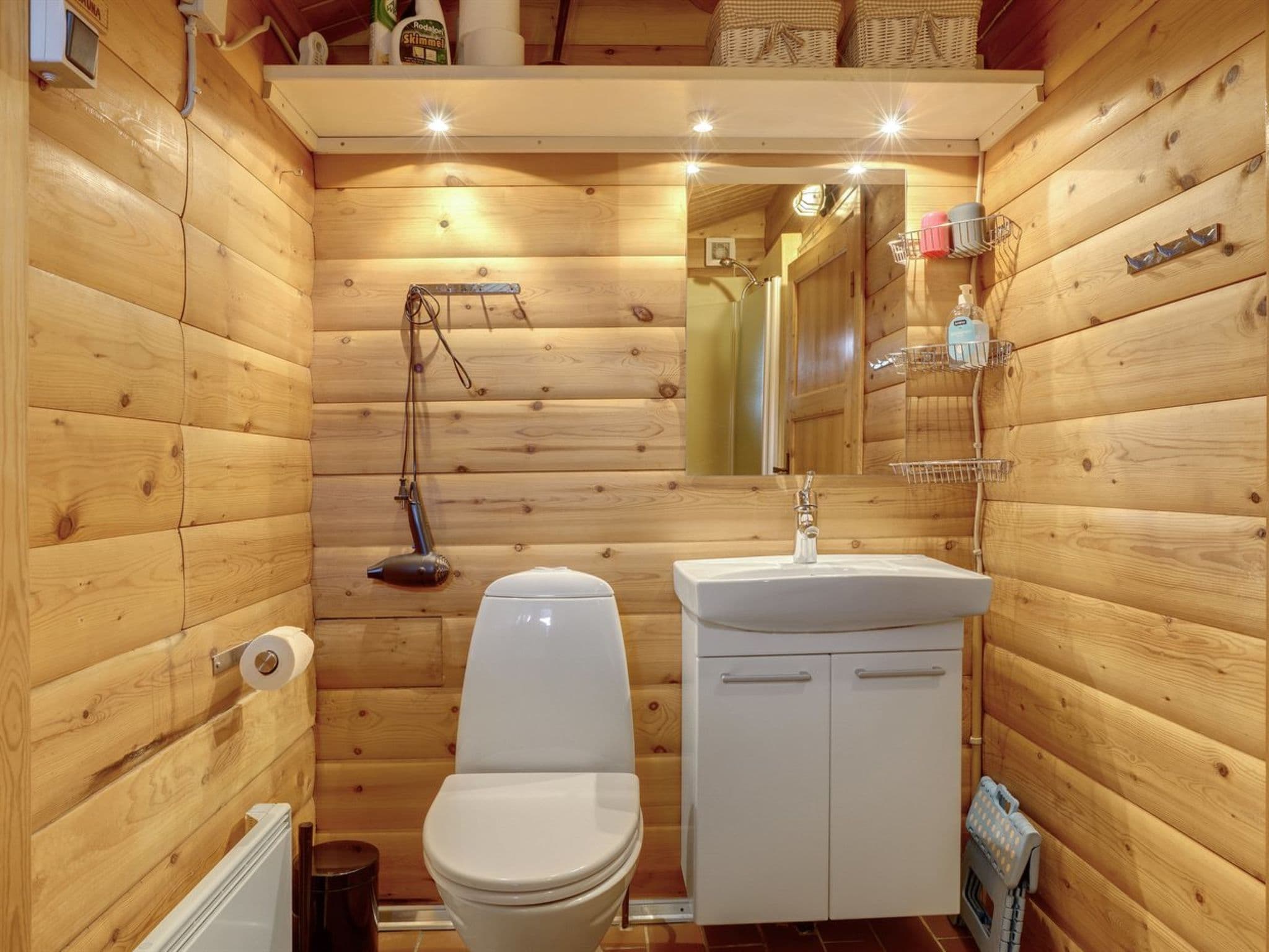 Bathroom / Wellness