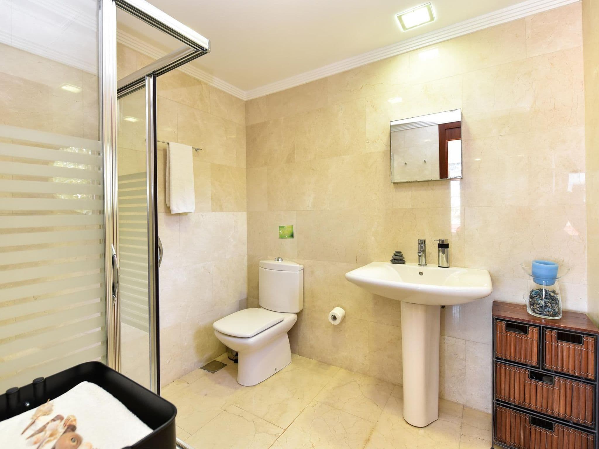 Bathroom / Wellness