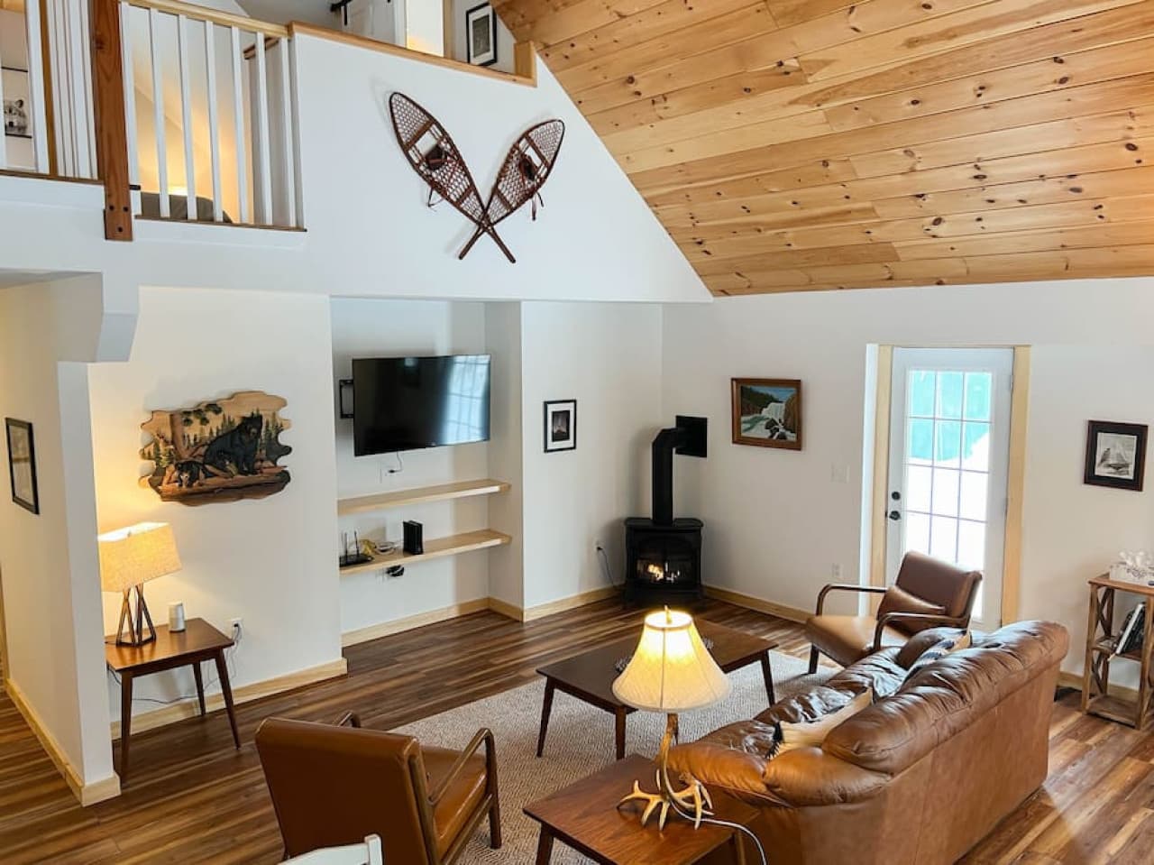 Luxury cabin feel throughout the whole house