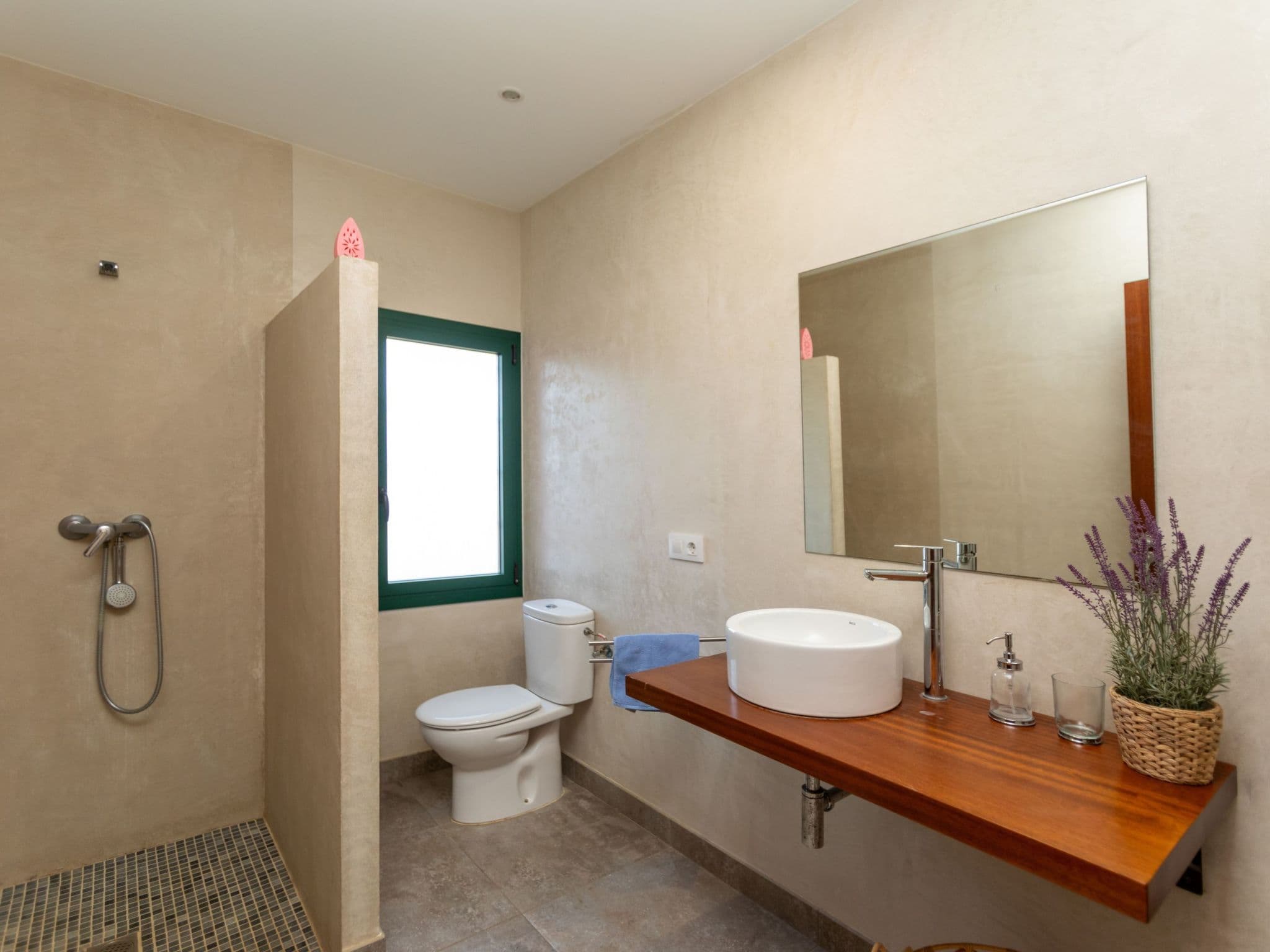 Bathroom / Wellness