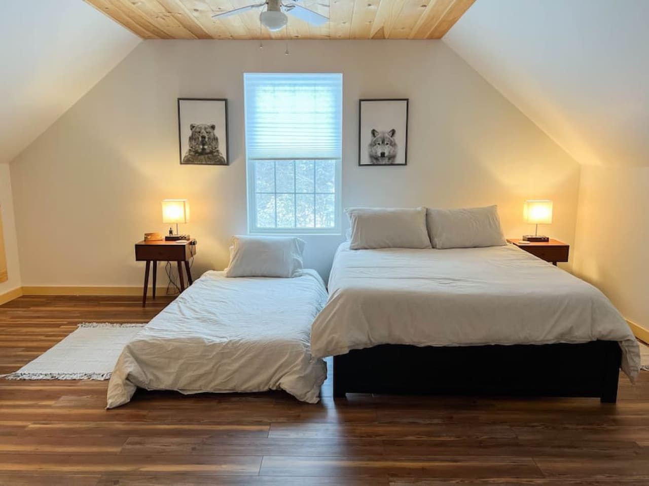 Queen loft + Trundle single and attached half bathroom