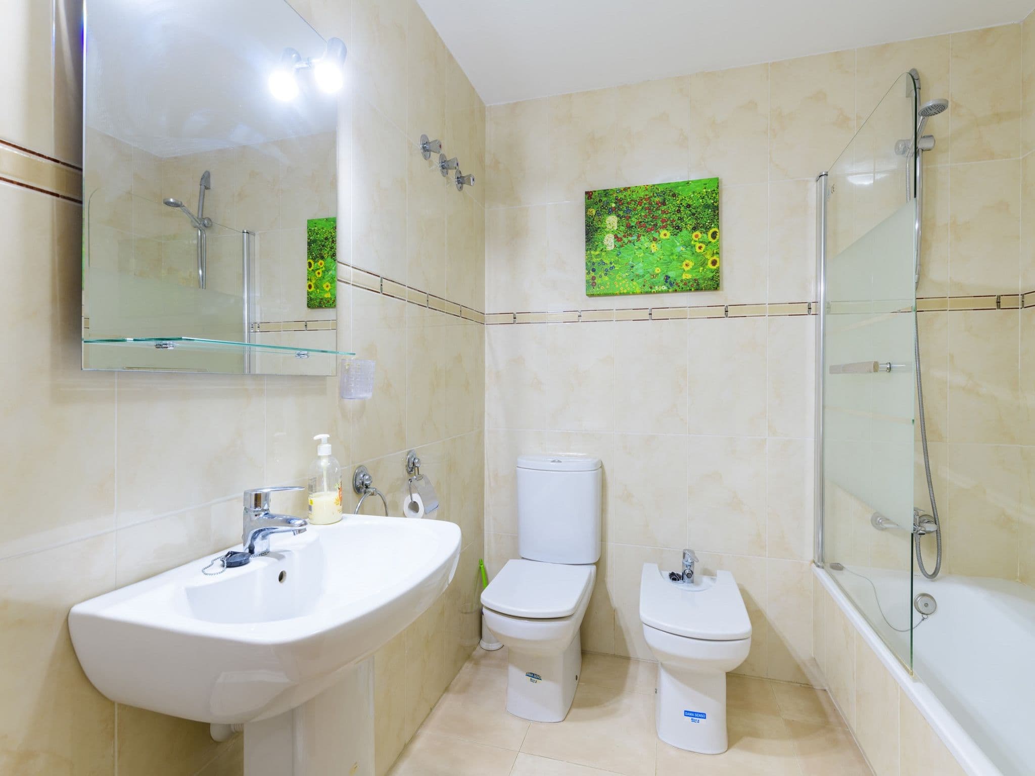 Bathroom / Wellness