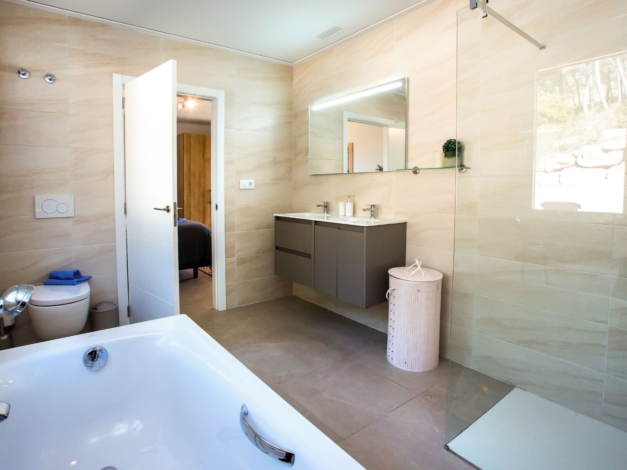 Bathroom / Wellness
