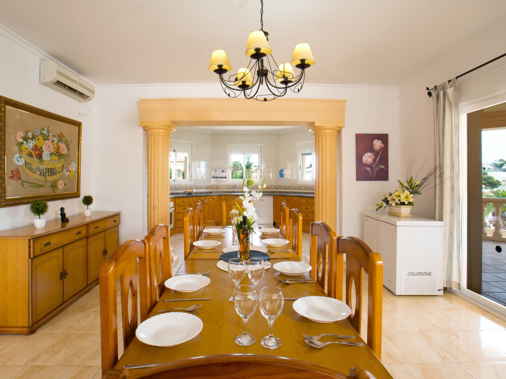 Kitchen / Dining Room