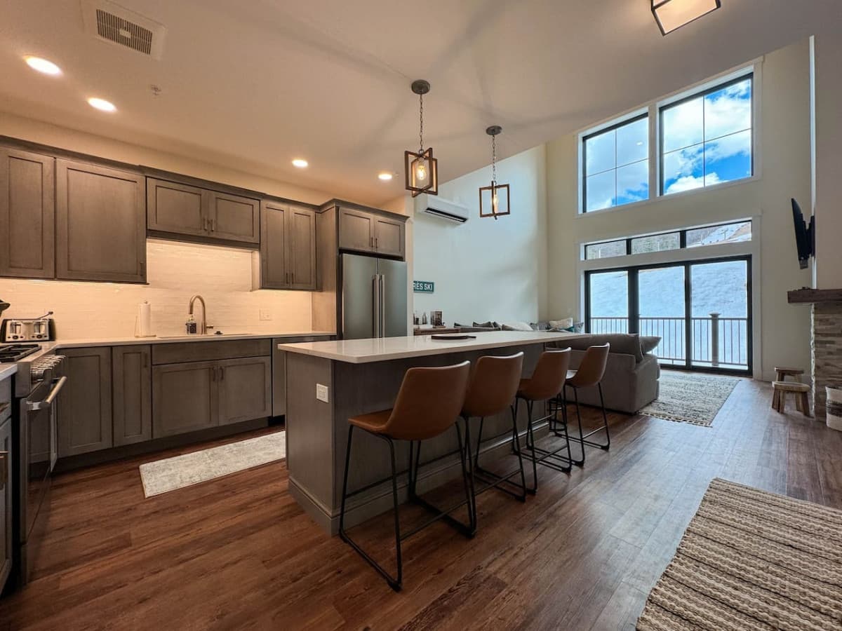 Alpine Vista | Mountainside | Luxe | Pool/Hot tub
