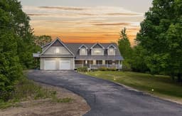 Evergreen Escape | Relaxing Conway Getaway