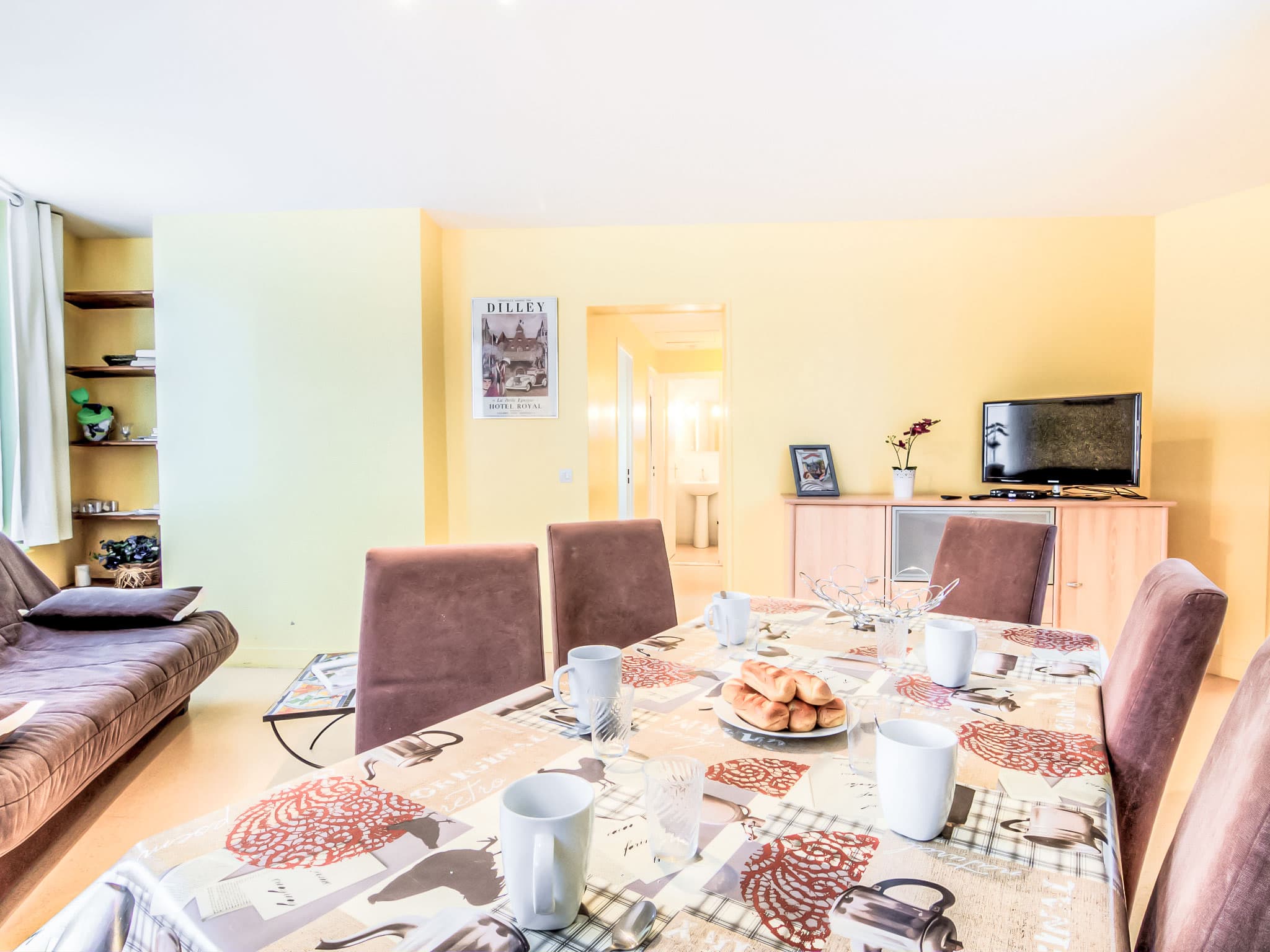 Kitchen / Dining Room