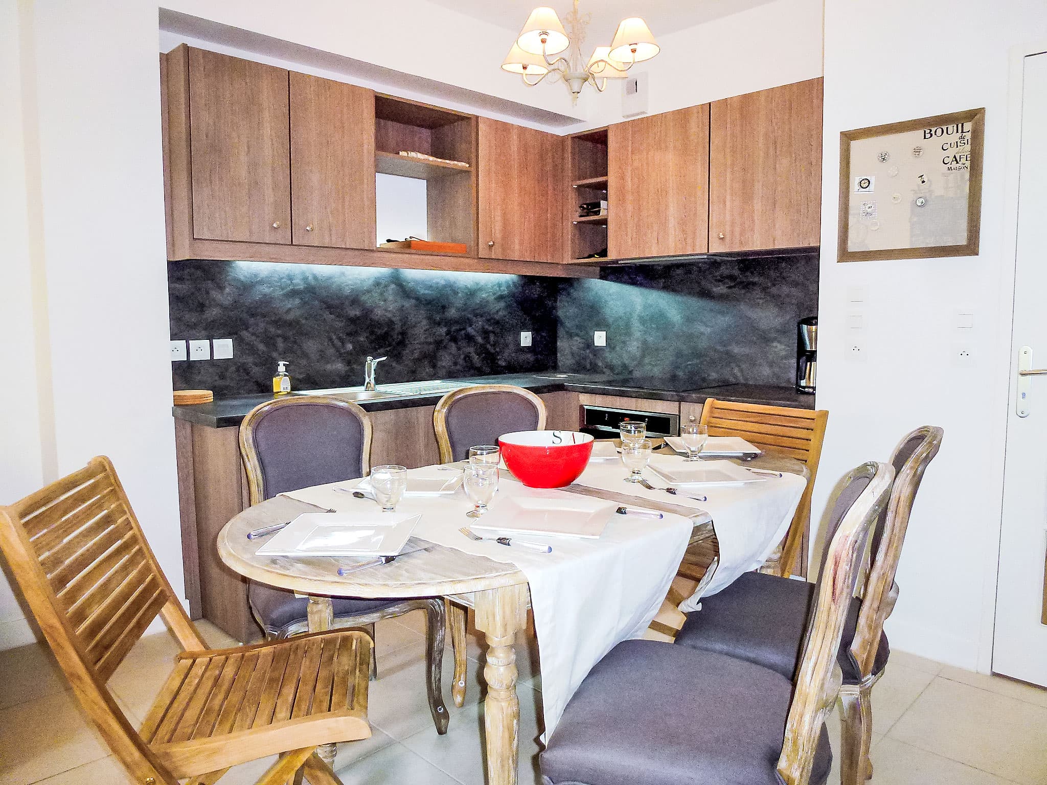 Kitchen / Dining Room
