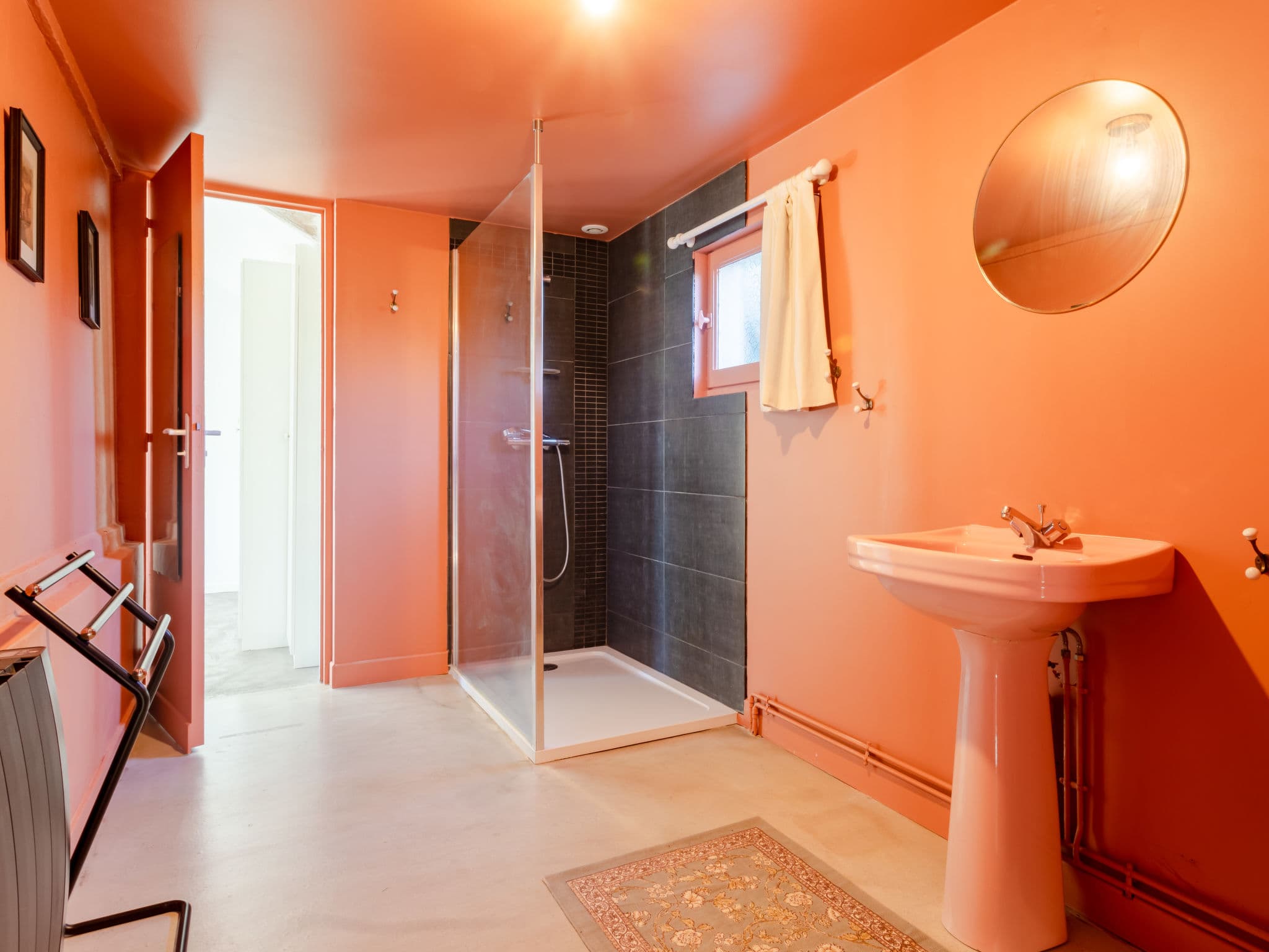Bathroom / Wellness