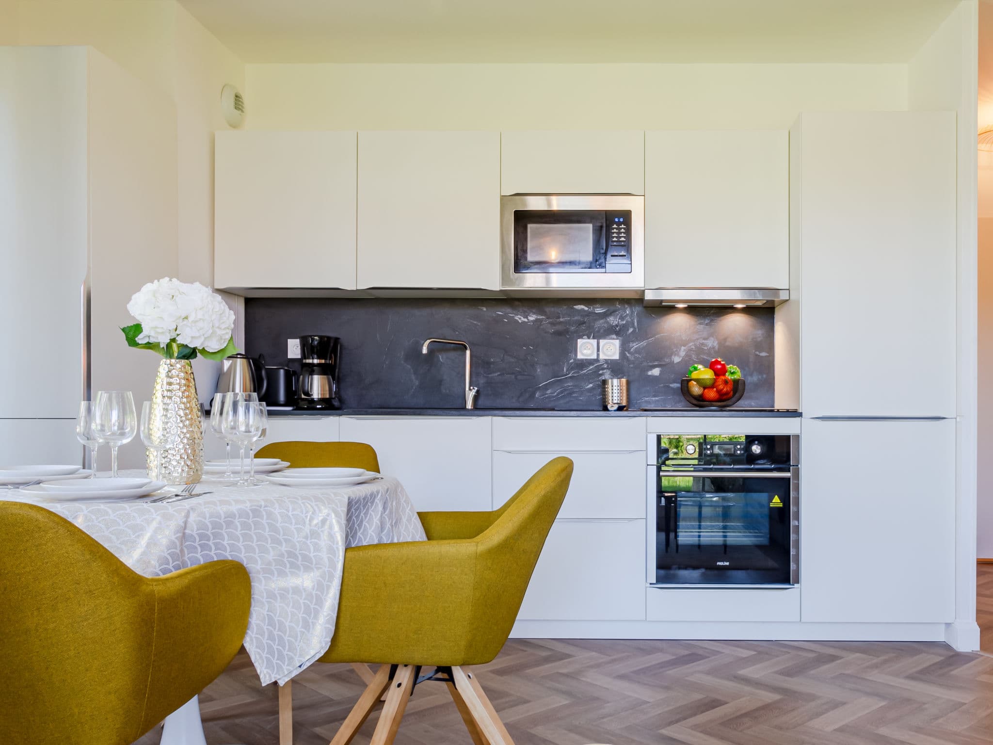 Kitchen / Dining Room