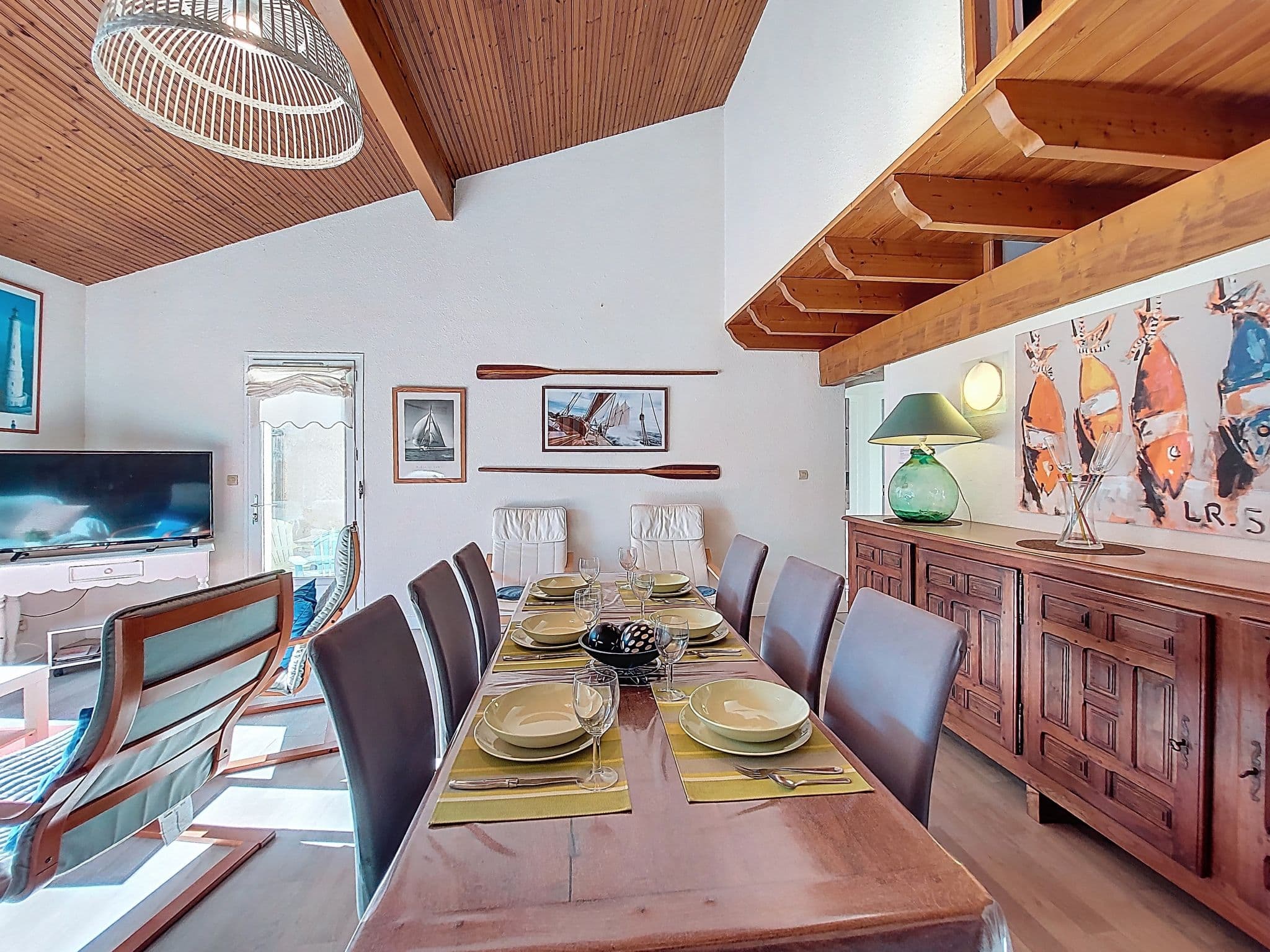 Kitchen / Dining Room