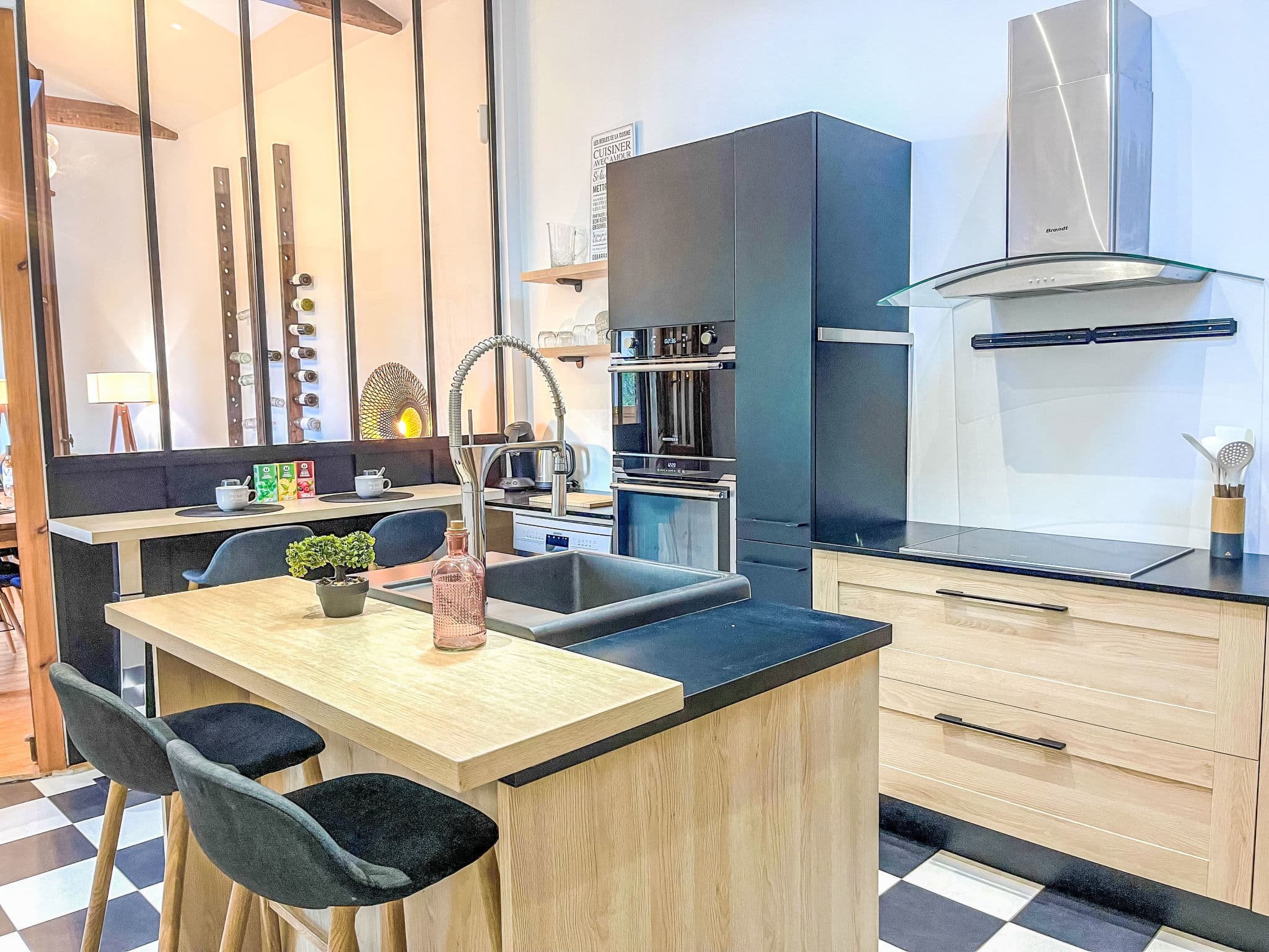 Kitchen / Dining Room