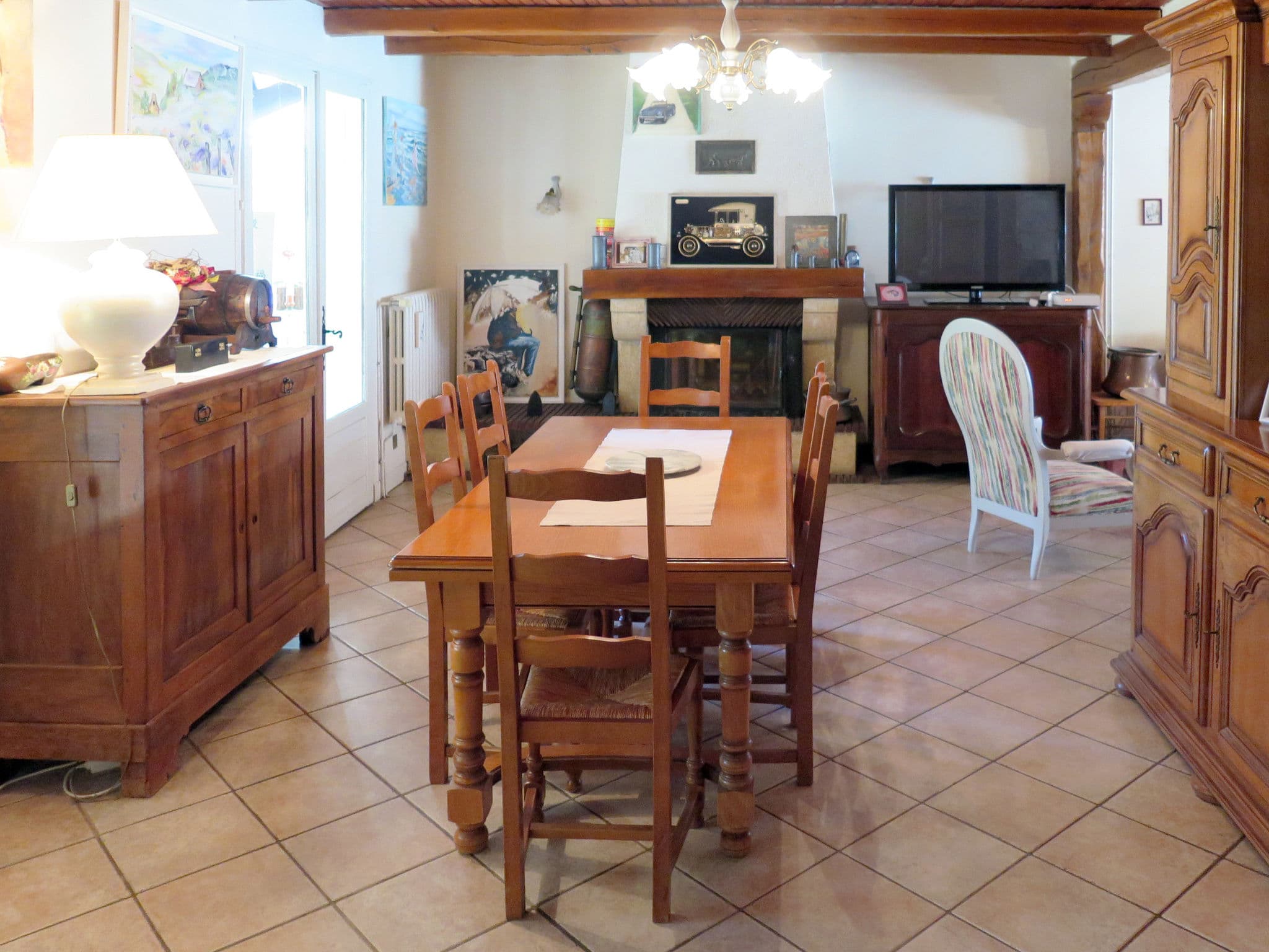 Kitchen / Dining Room