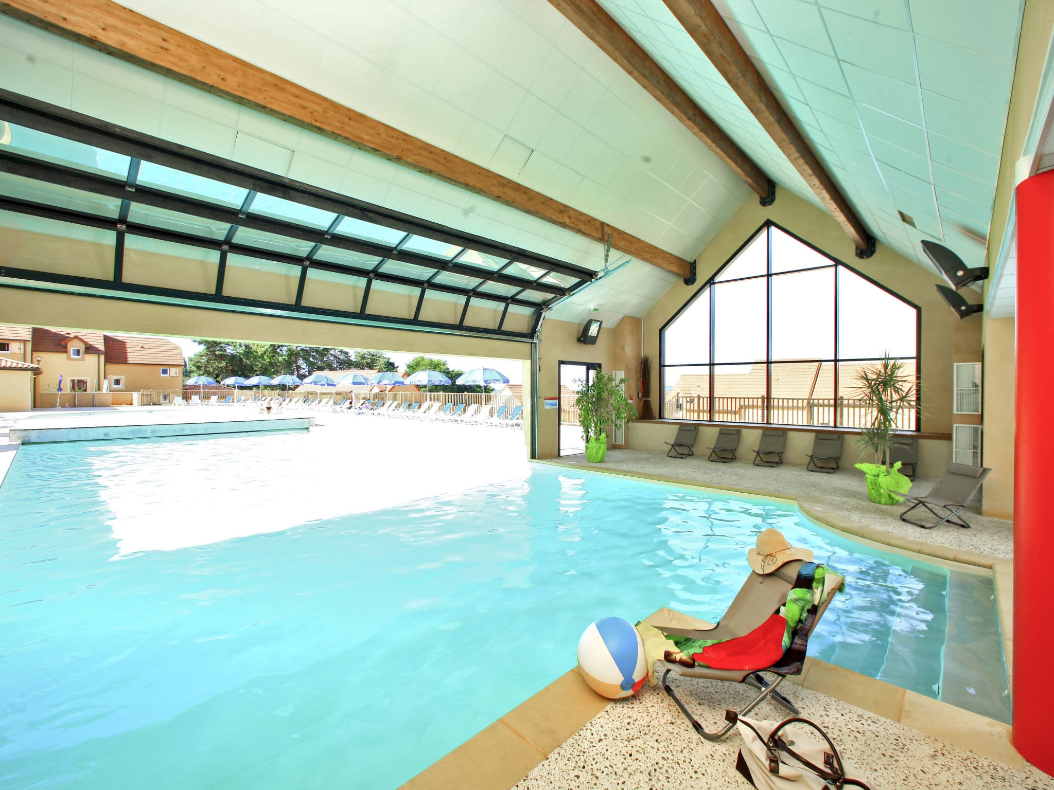 Pool Indoor