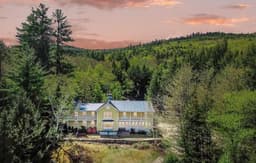 The Historic Wolfville Mountain Home | Sleeps 25