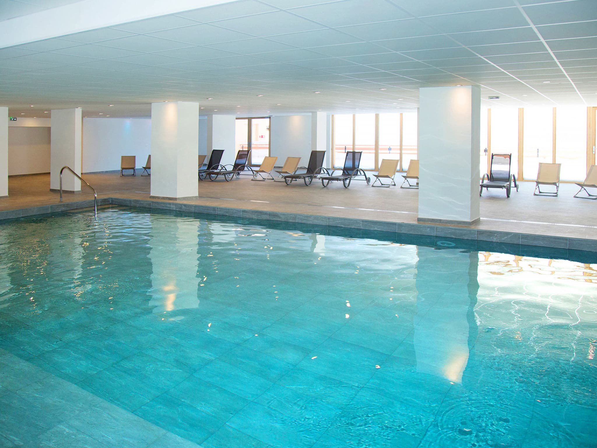 Pool Indoor