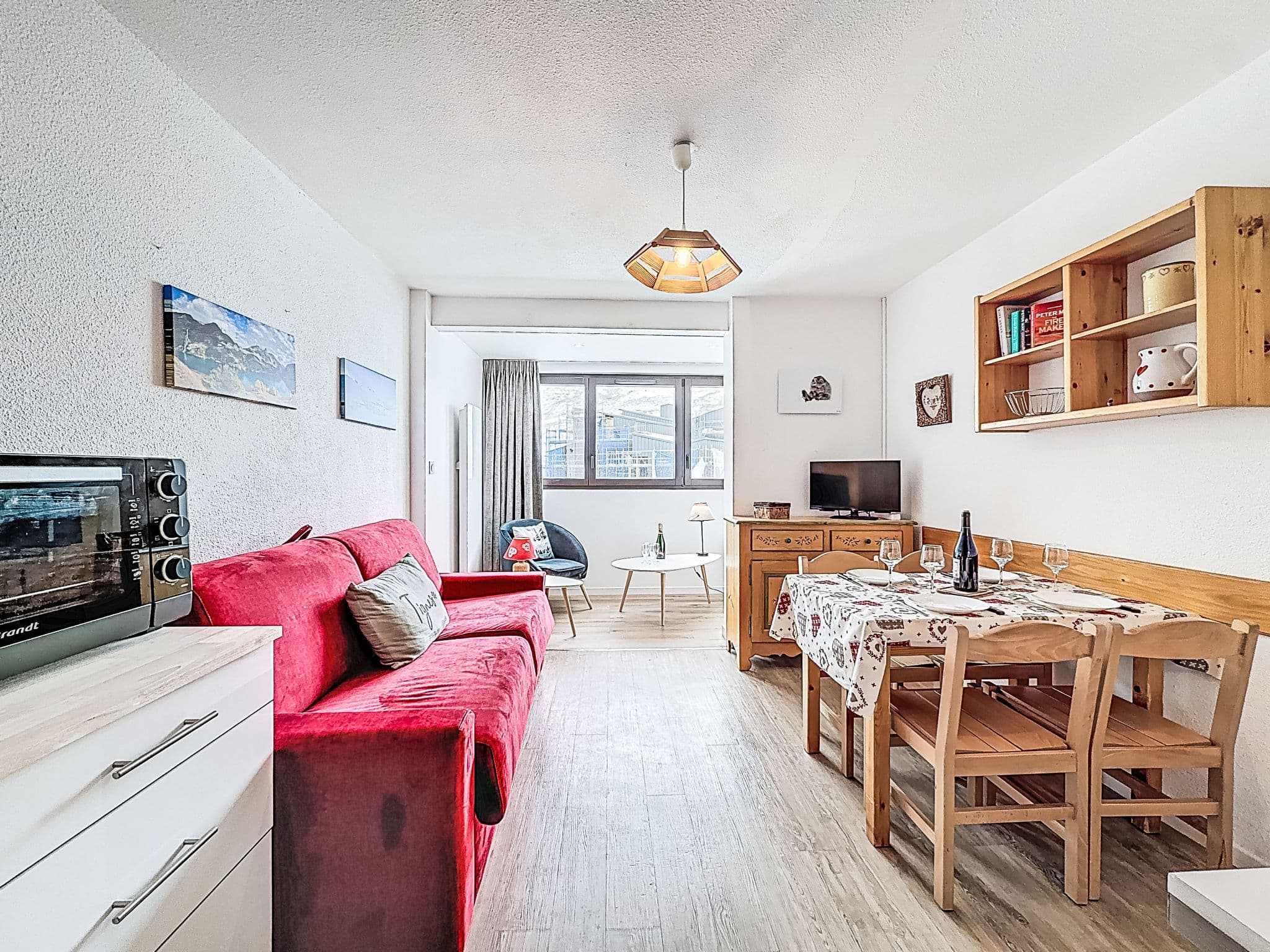 Kitchen / Dining Room