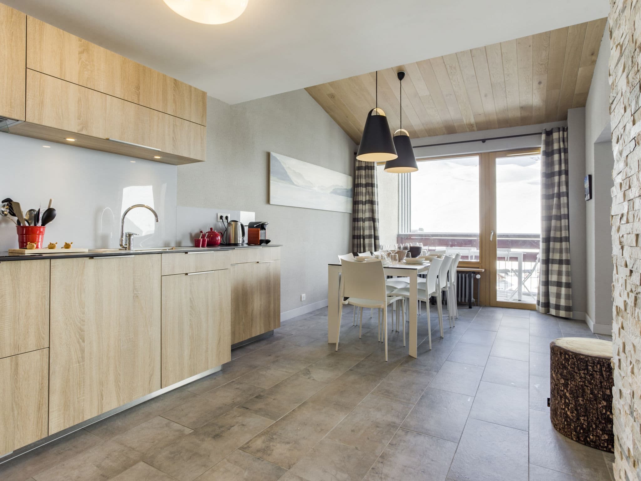 Kitchen / Dining Room