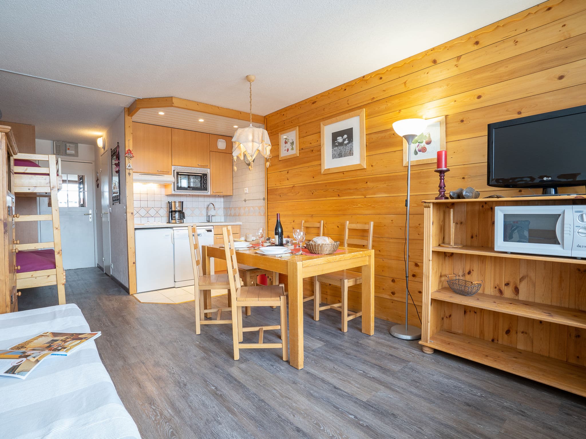 Kitchen / Dining Room