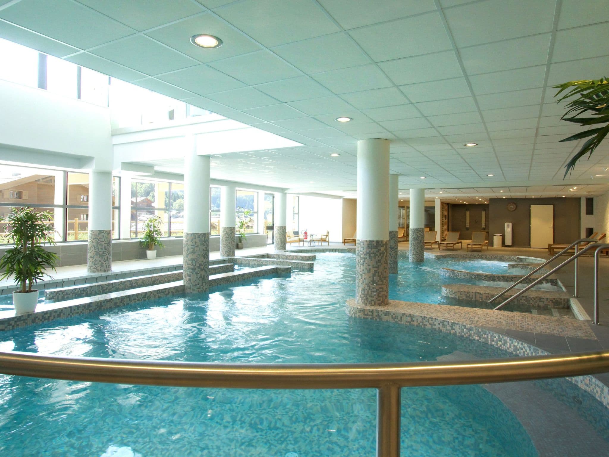 Pool Indoor