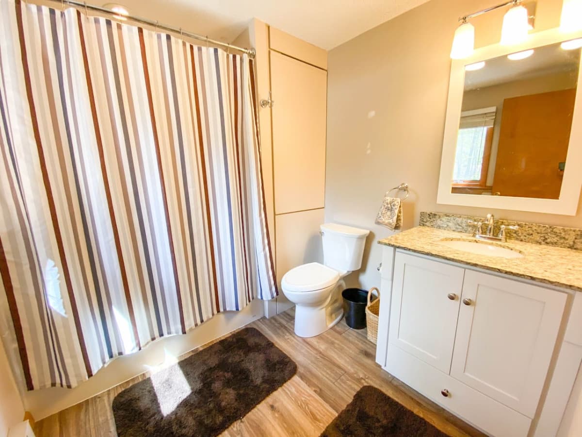 Full bathroom